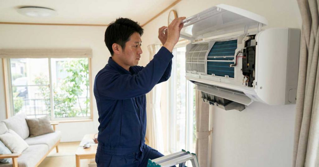 お掃除機能付きエアコンのクリーニング｜料金が高い理由と注意点